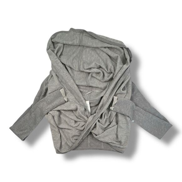 Lululemon Iconic Wrap Gray Sweater Size 6 - Picture 1 of 5